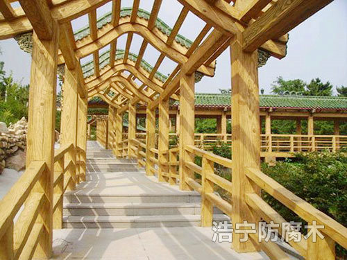 防腐木長廊